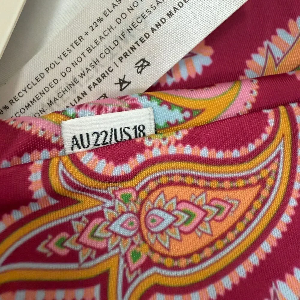 NWT Baiia Paisley Sangria Pink Reversible One Shoulder Bikini Top Swimsuit US 18